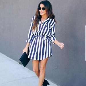 ❤️ Vici Collection Calloway Button Down Dress-Sz M